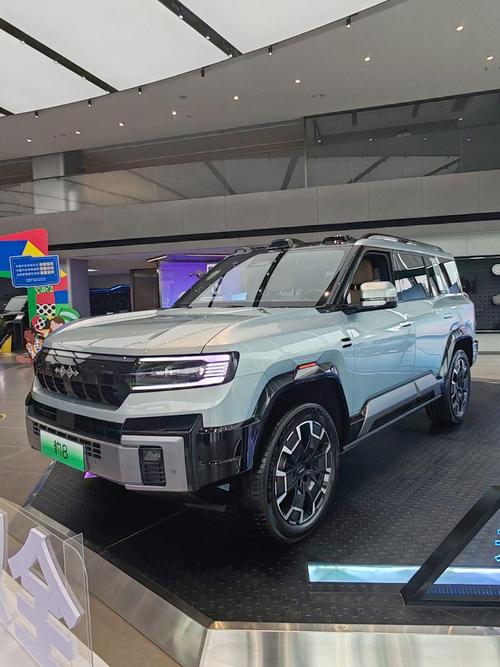 成都龙泉驿区振福时企业管理咨询比亚迪方程豹硬派越野的爆款，英菲尼迪35周年与你共成长